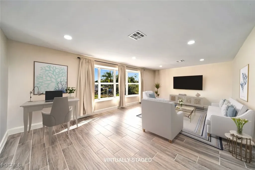 421 Lake Murex Circle Sanibel FL 33957