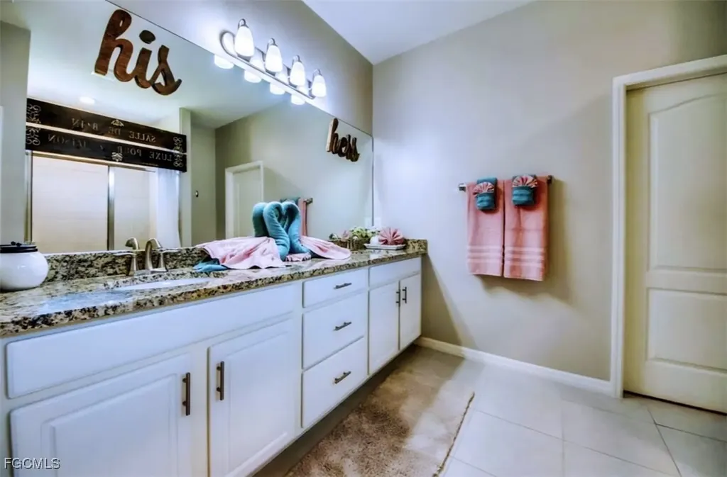 2541 SW 13th Avenue Cape Coral FL 33914