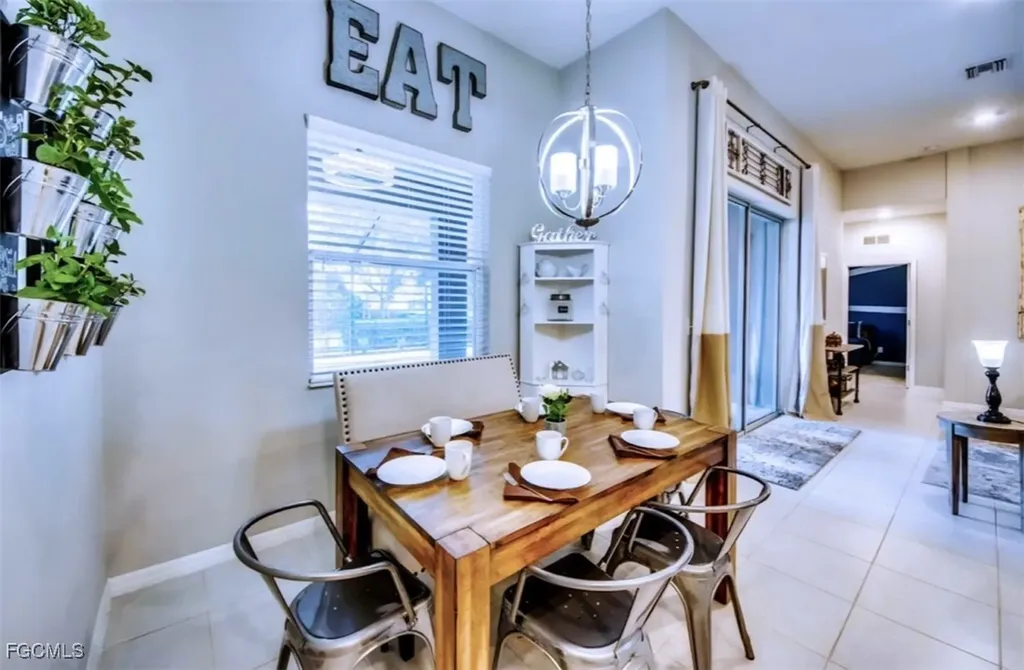 2541 SW 13th Avenue Cape Coral FL 33914