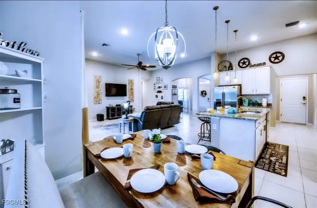 2541 SW 13th Avenue Cape Coral FL 33914