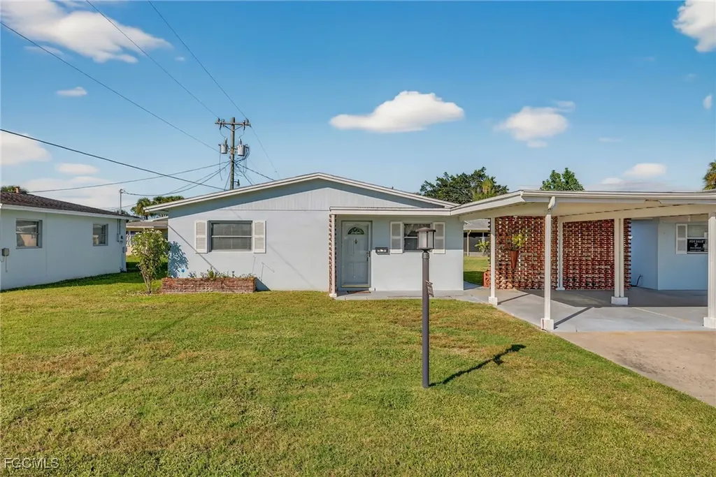 2207 Croton Court Lehigh Acres FL 33936