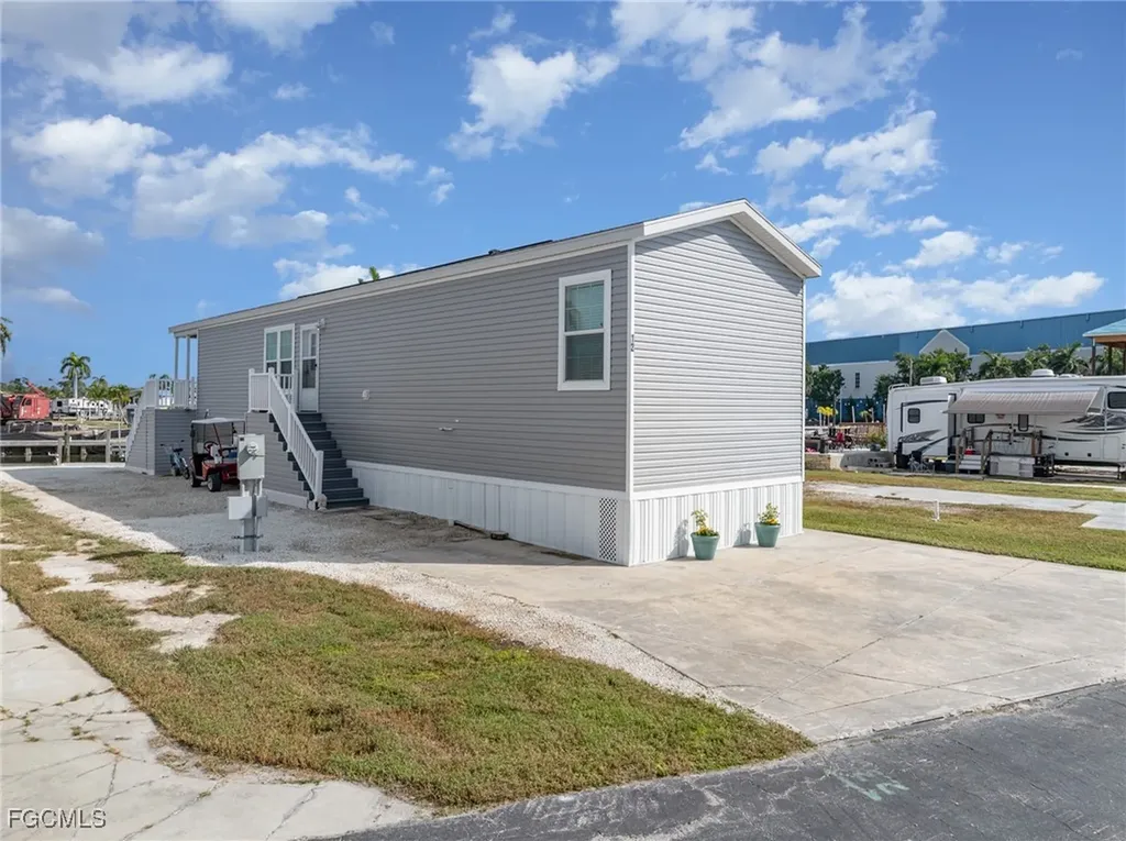 12 Galleon Way Fort Myers Beach FL 33931