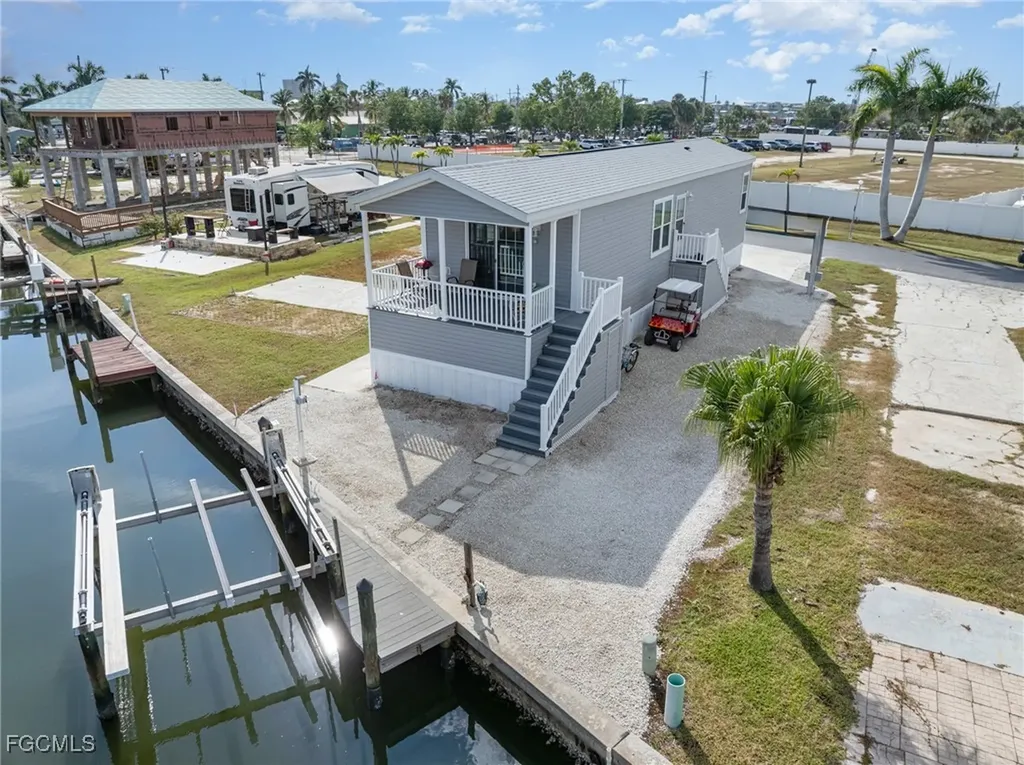 12 Galleon Way Fort Myers Beach FL 33931