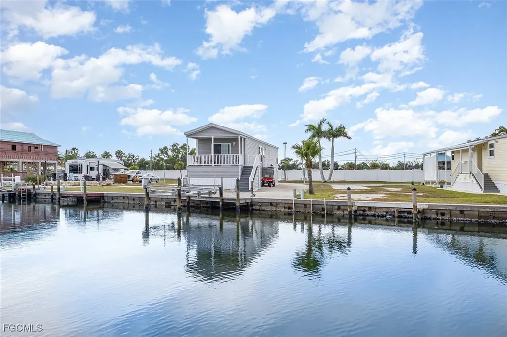 12 Galleon Way Fort Myers Beach FL 33931