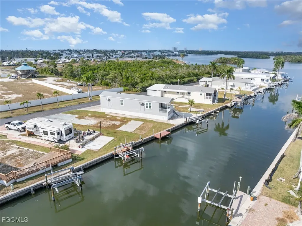 12 Galleon Way Fort Myers Beach FL 33931