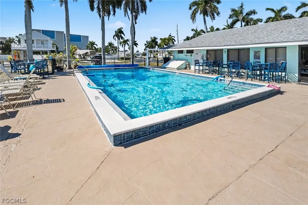 12 Galleon Way Fort Myers Beach FL 33931