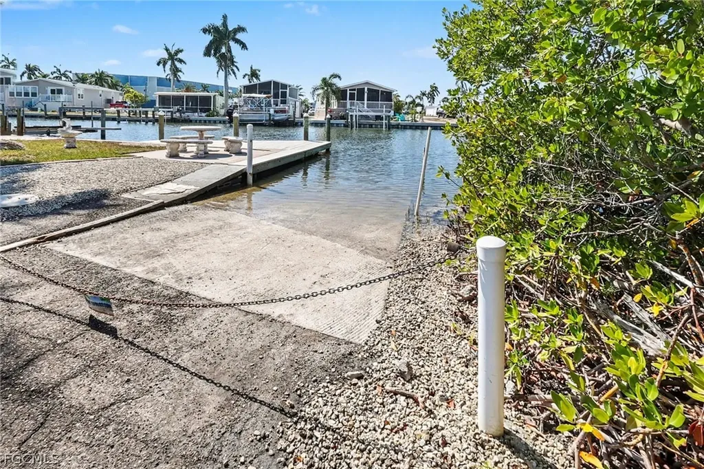 12 Galleon Way Fort Myers Beach FL 33931