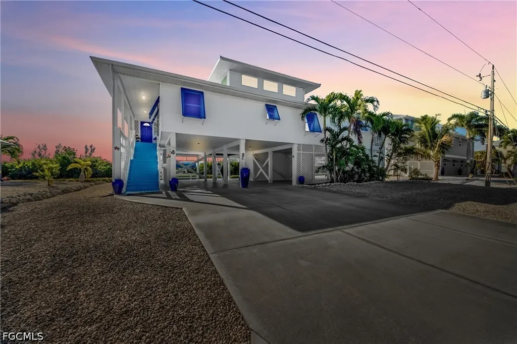 4081 Galt Island Avenue St. James City FL 33956