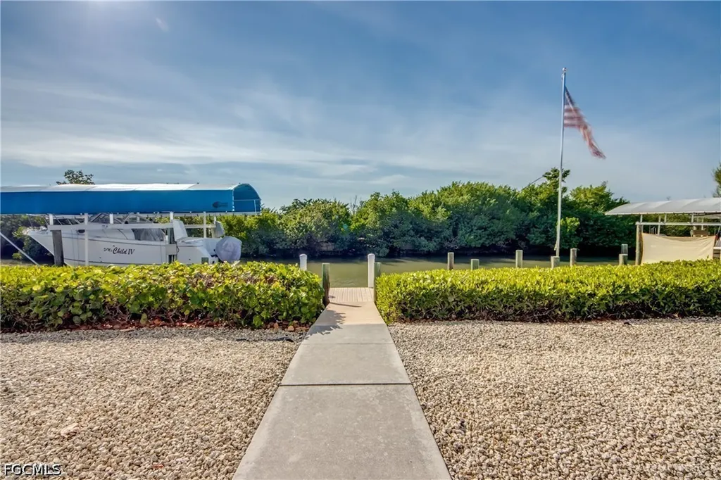 4081 Galt Island Avenue St. James City FL 33956