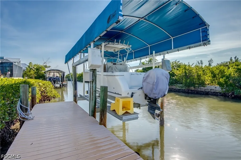 4081 Galt Island Avenue St. James City FL 33956