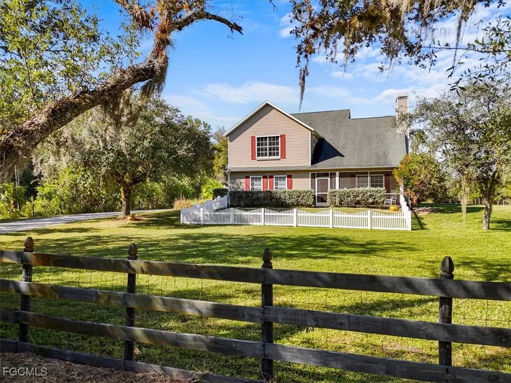 2870 Hickey Creek Road Alva FL 33920