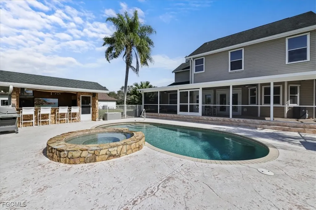 2870 Hickey Creek Road Alva FL 33920