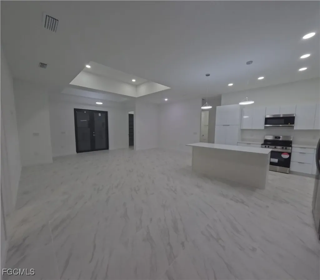 2227 NW 3rd Avenue Cape Coral FL 33993