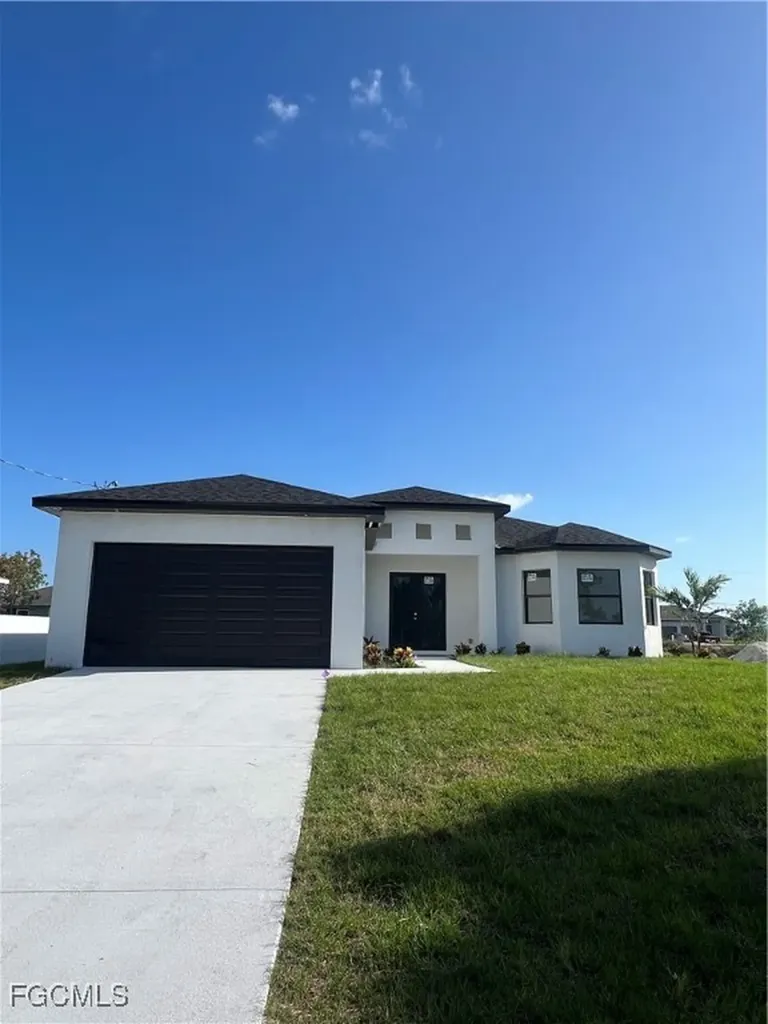 2227 NW 3rd Avenue Cape Coral FL 33993