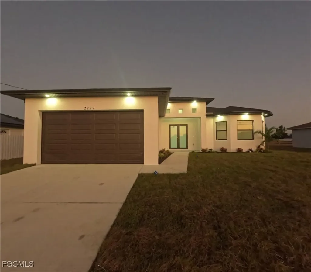 2227 NW 3rd Avenue Cape Coral FL 33993