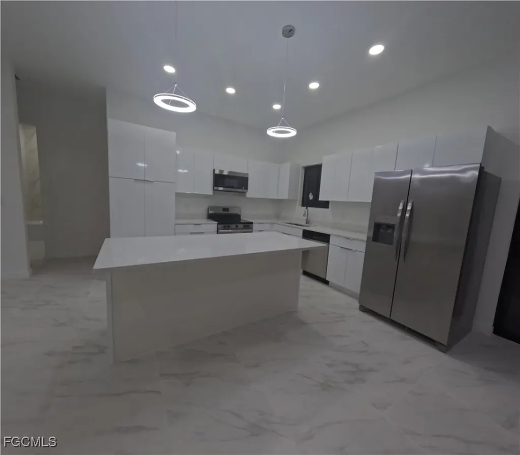 2227 NW 3rd Avenue Cape Coral FL 33993