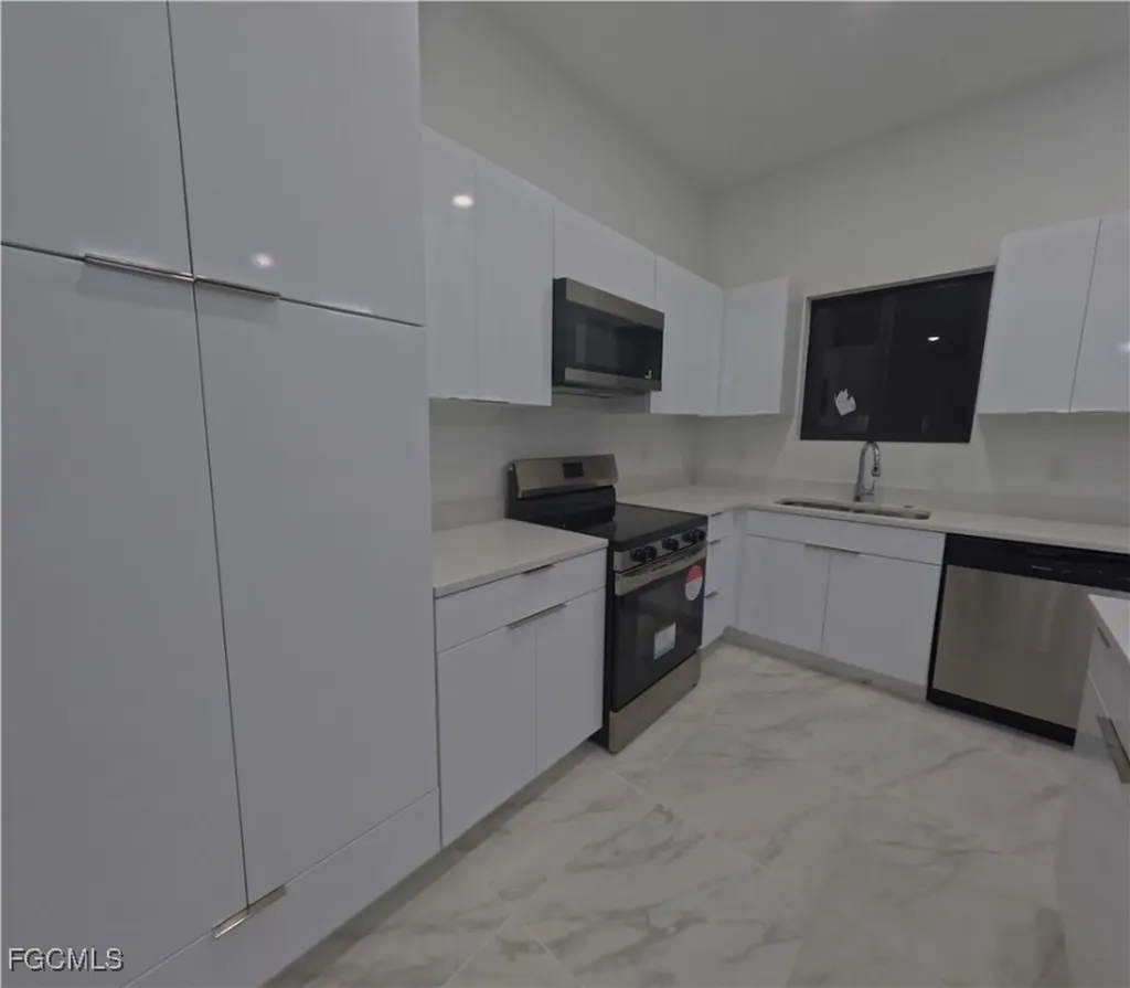 2227 NW 3rd Avenue Cape Coral FL 33993