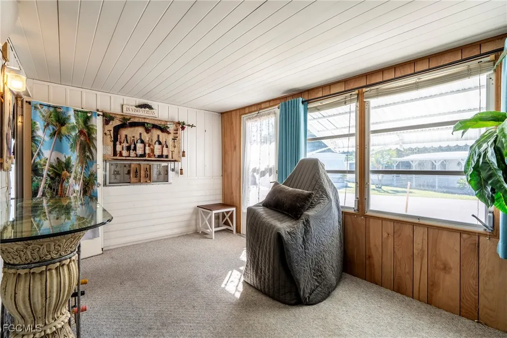 5558 Palm Beach Boulevard Fort Myers FL 33905