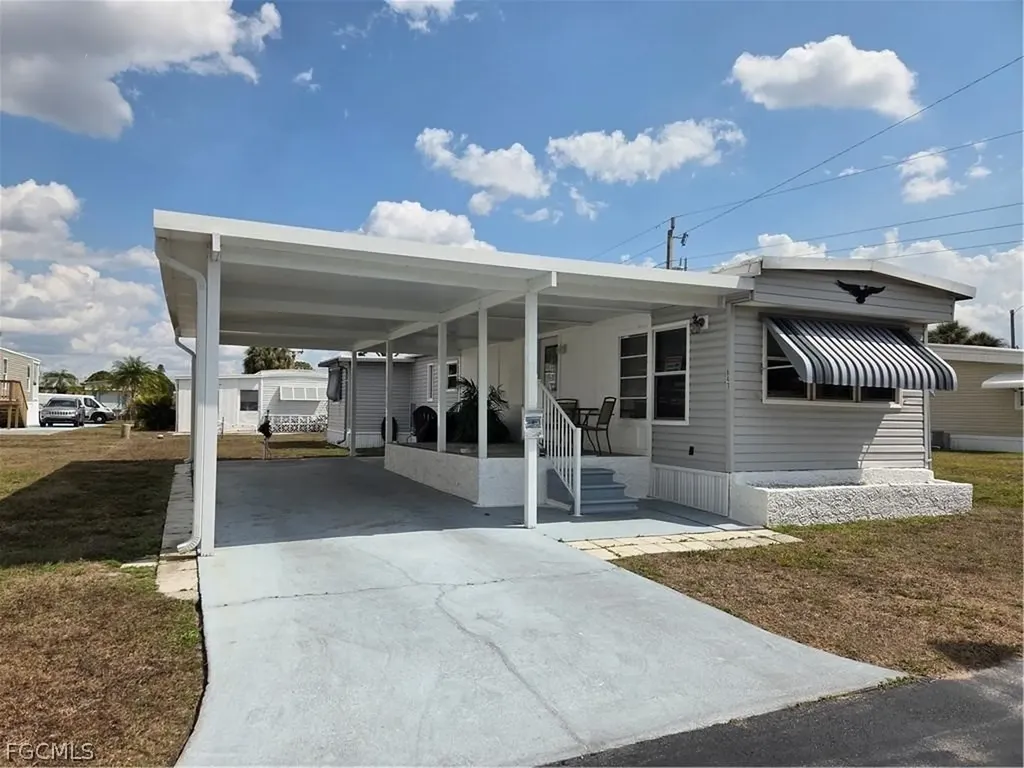 841 Winterest Drive North Fort Myers FL 33917