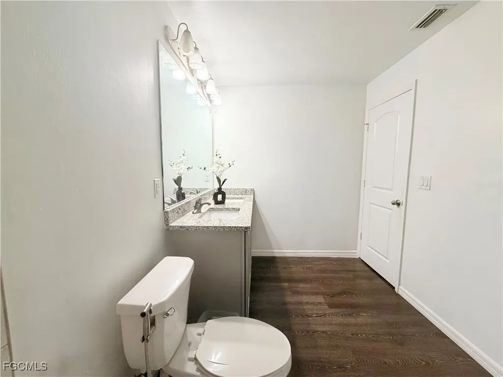 1010 NE 1st Avenue Cape Coral FL 33909