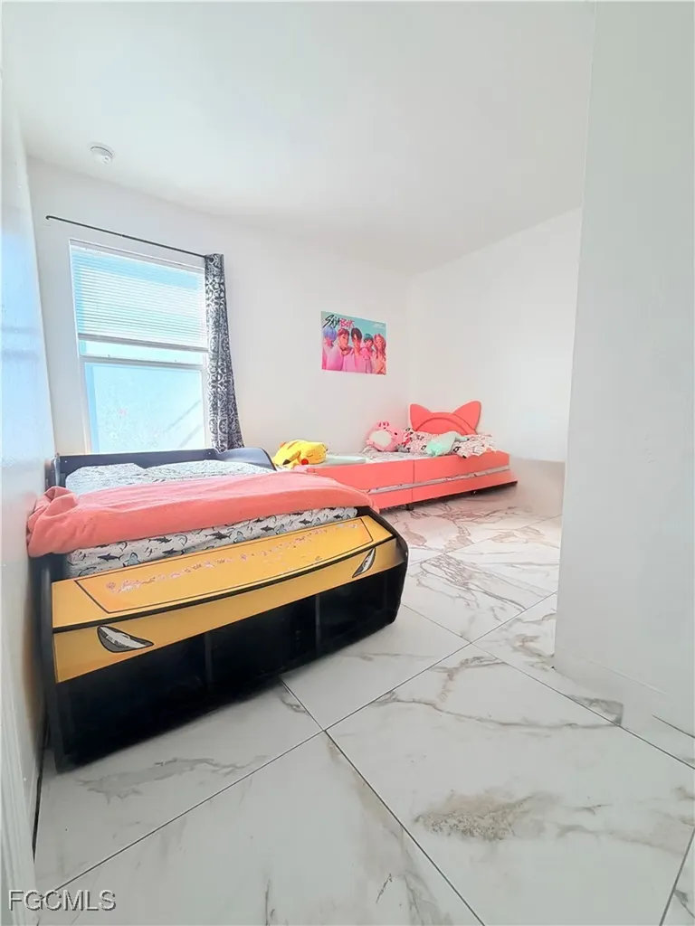 1010 NE 1st Avenue Cape Coral FL 33909