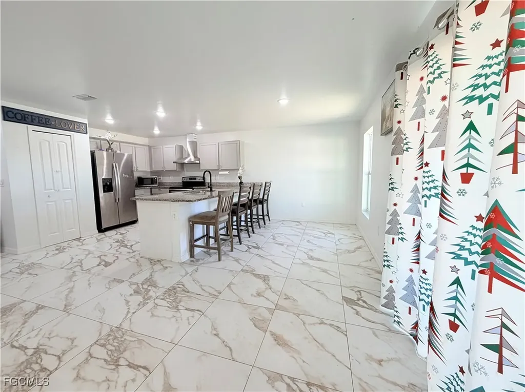 1010 NE 1st Avenue Cape Coral FL 33909