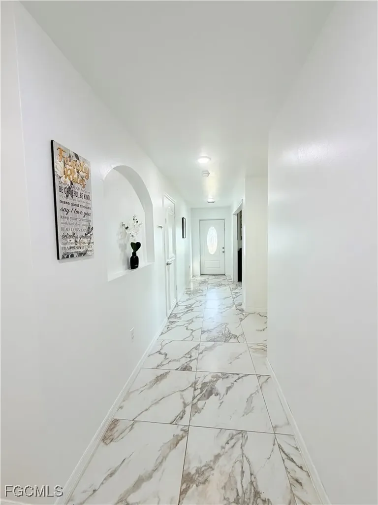 1010 NE 1st Avenue Cape Coral FL 33909