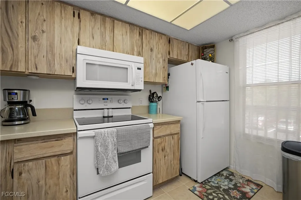 1999 Kings Highway Punta Gorda FL 33980