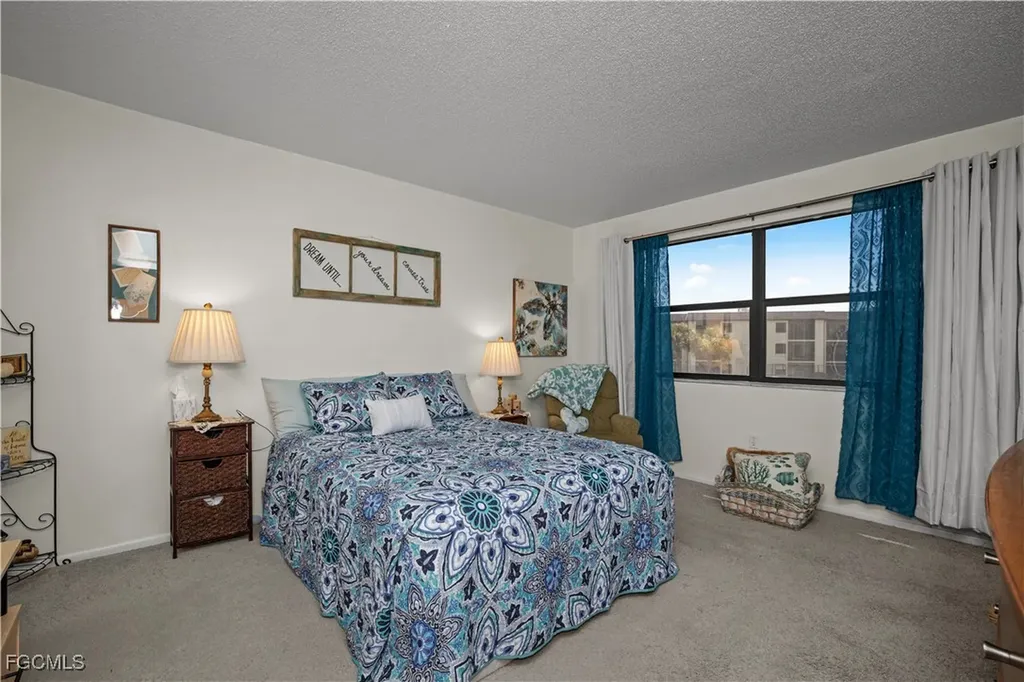 1999 Kings Highway Punta Gorda FL 33980