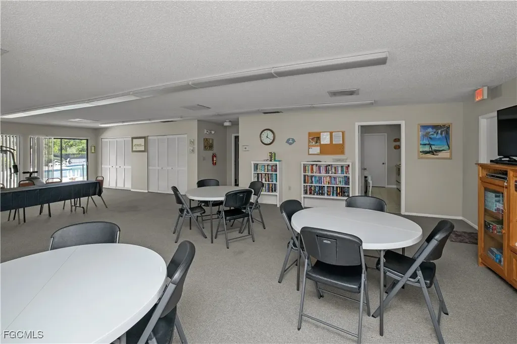 1999 Kings Highway Punta Gorda FL 33980