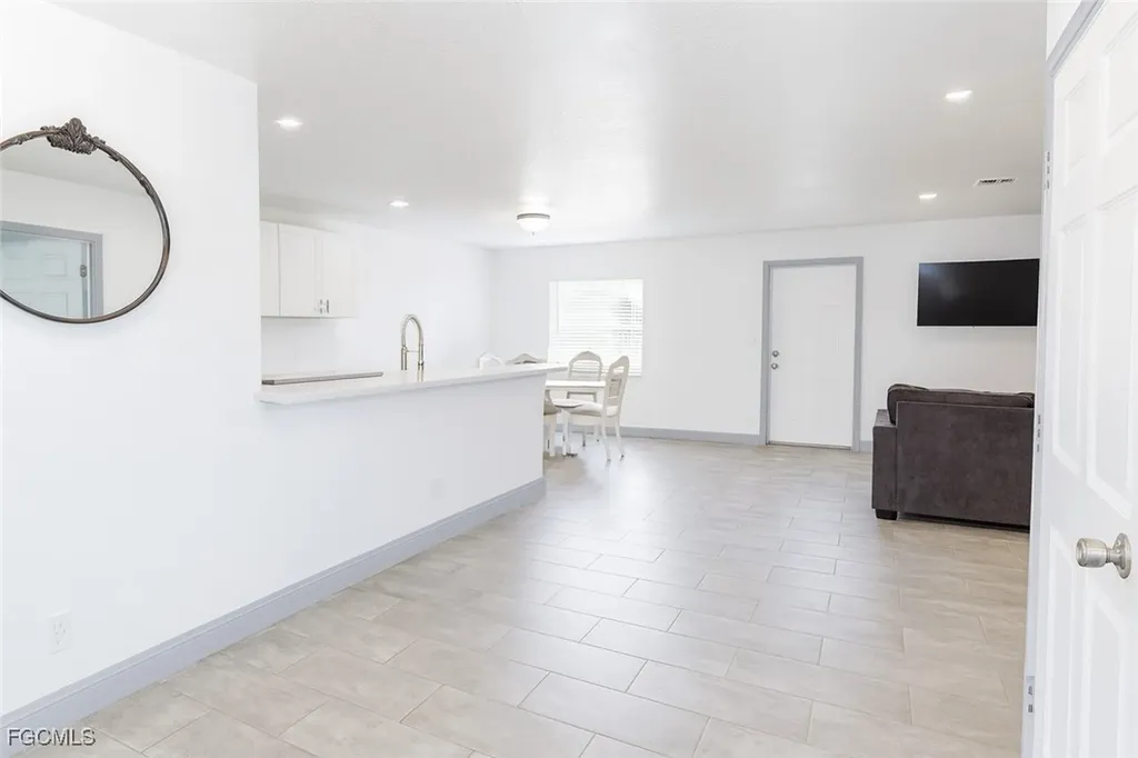 7009 Lotus Circle Labelle FL 33935