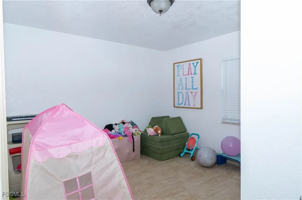 7009 Lotus Circle Labelle FL 33935
