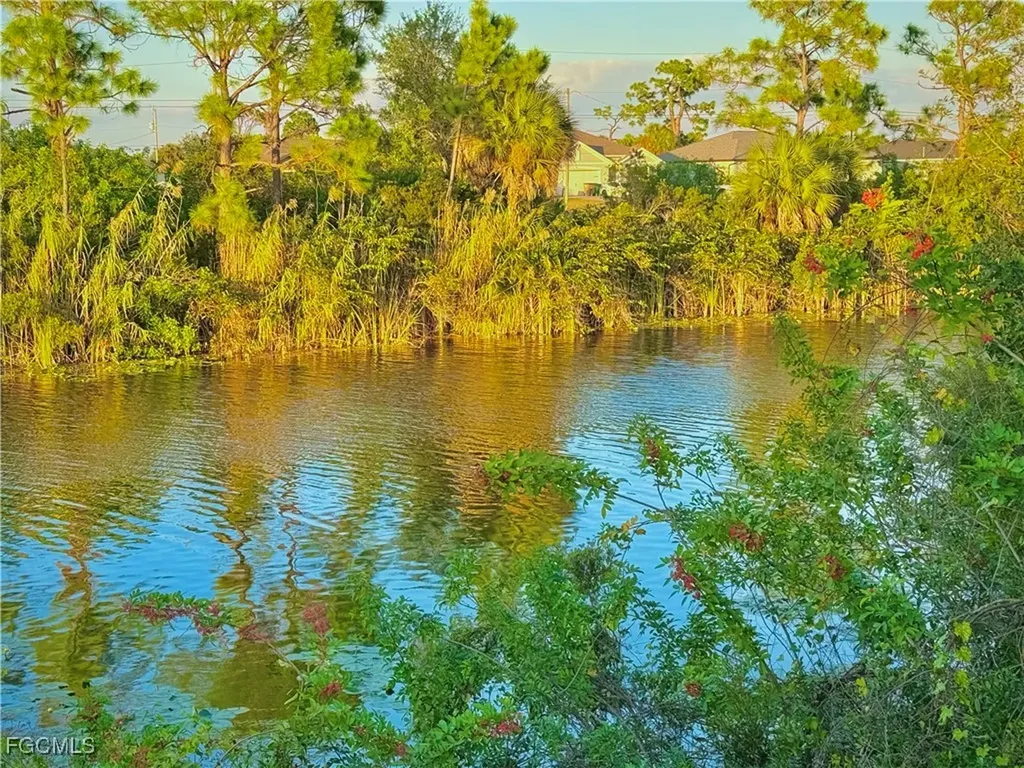 1723 NW 26th Street Cape Coral FL 33993