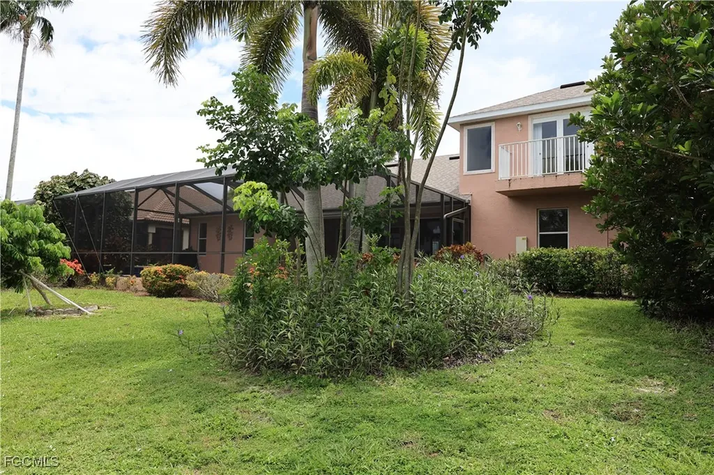 325 SE 21st Street Cape Coral FL 33990