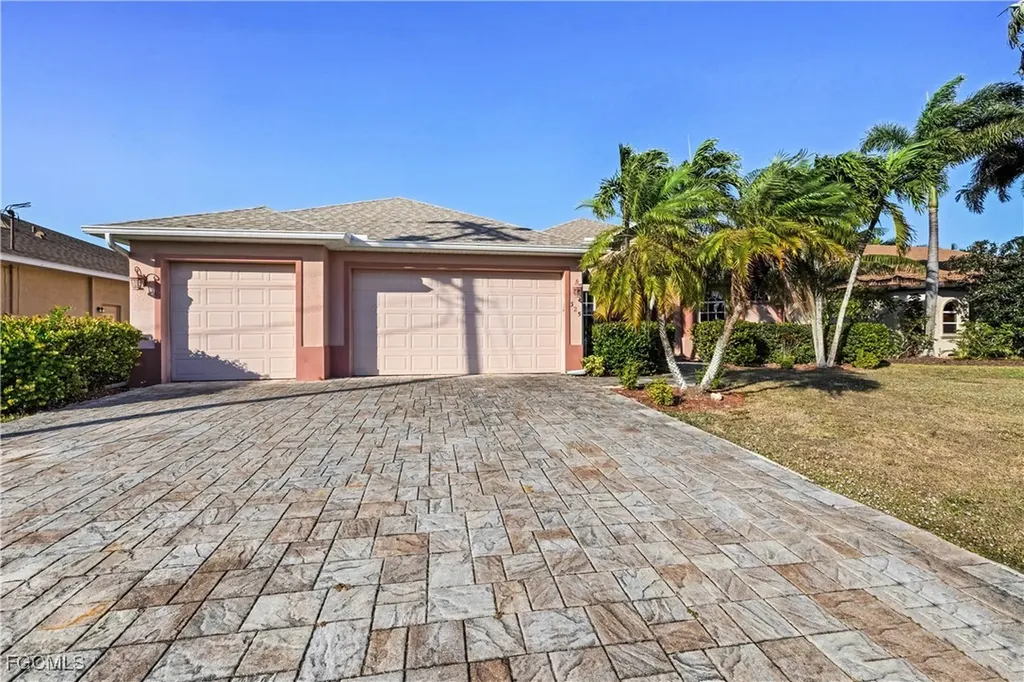 325 SE 21st Street Cape Coral FL 33990