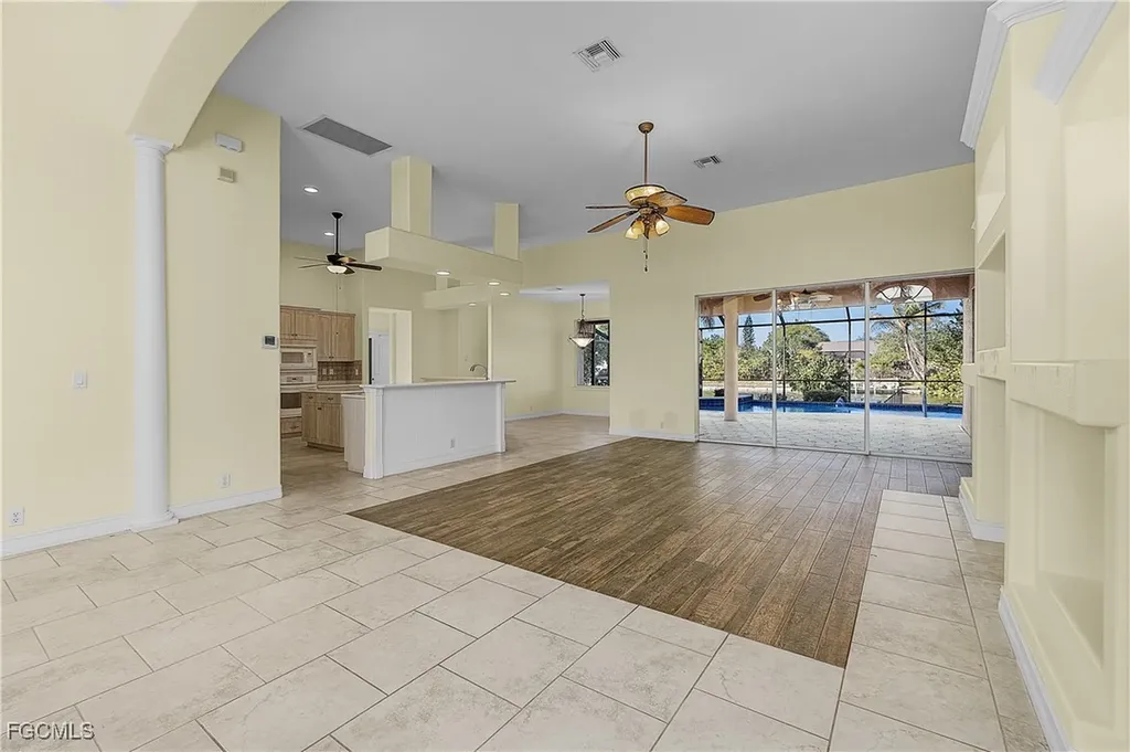 325 SE 21st Street Cape Coral FL 33990