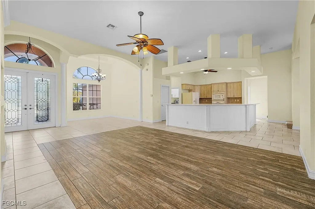 325 SE 21st Street Cape Coral FL 33990