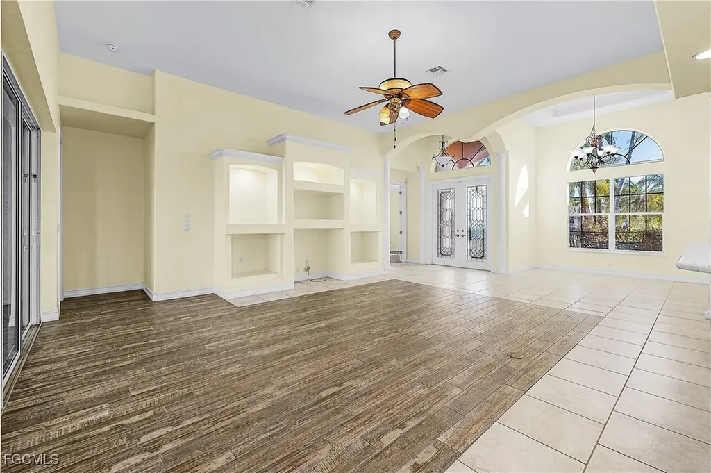 325 SE 21st Street Cape Coral FL 33990