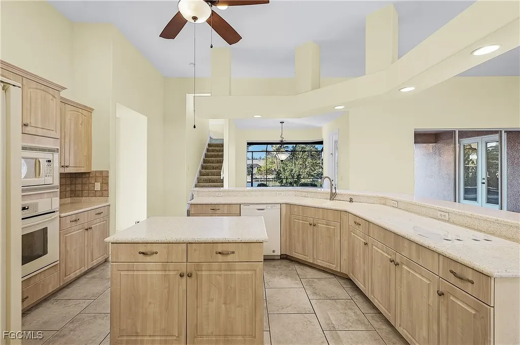 325 SE 21st Street Cape Coral FL 33990