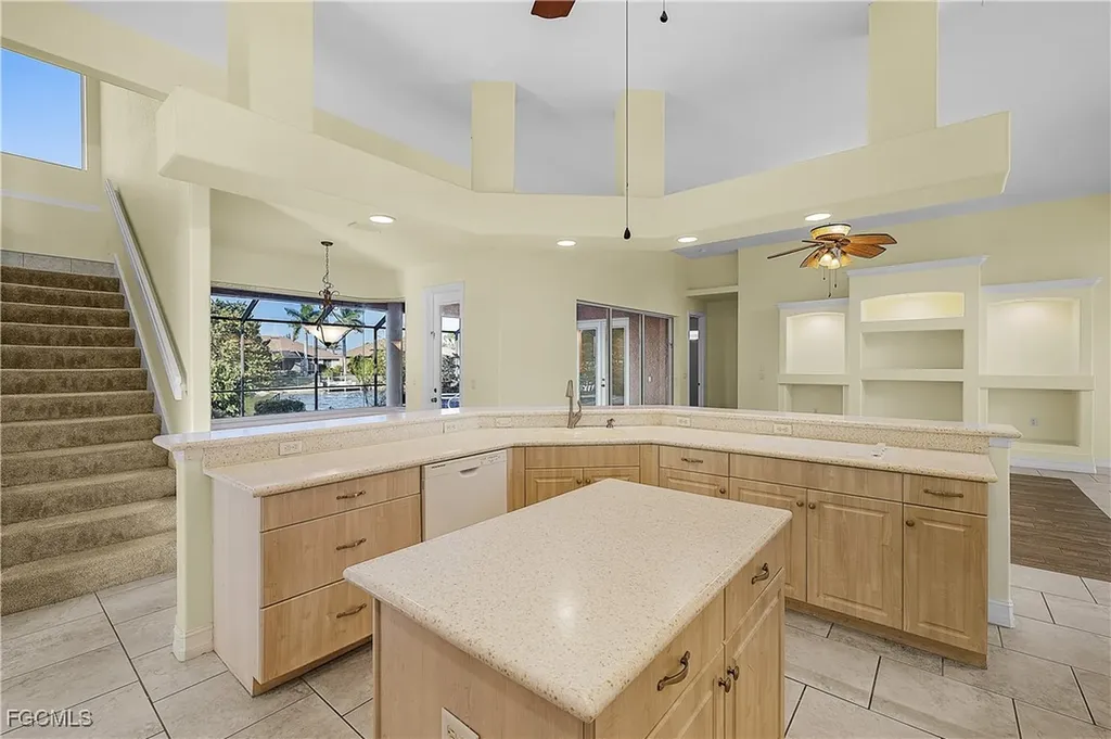 325 SE 21st Street Cape Coral FL 33990