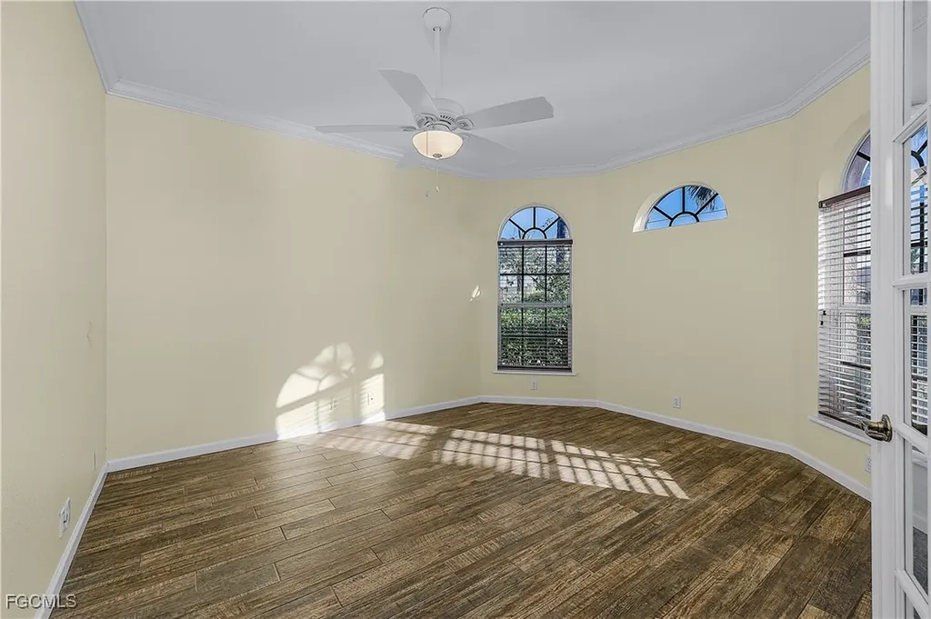 325 SE 21st Street Cape Coral FL 33990