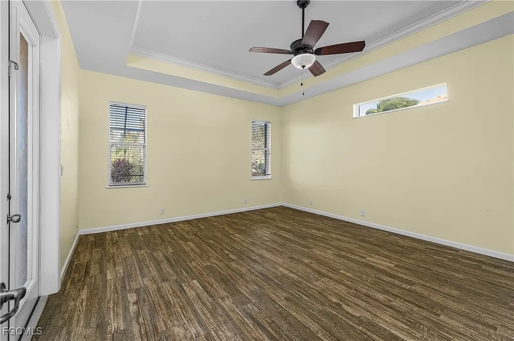 325 SE 21st Street Cape Coral FL 33990