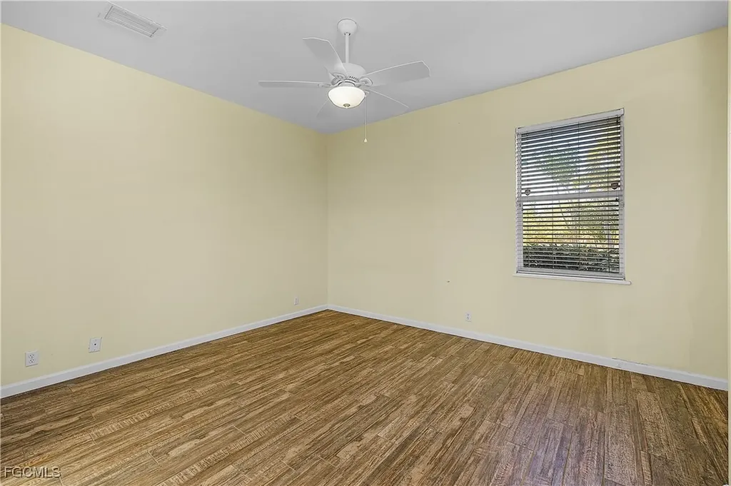 325 SE 21st Street Cape Coral FL 33990