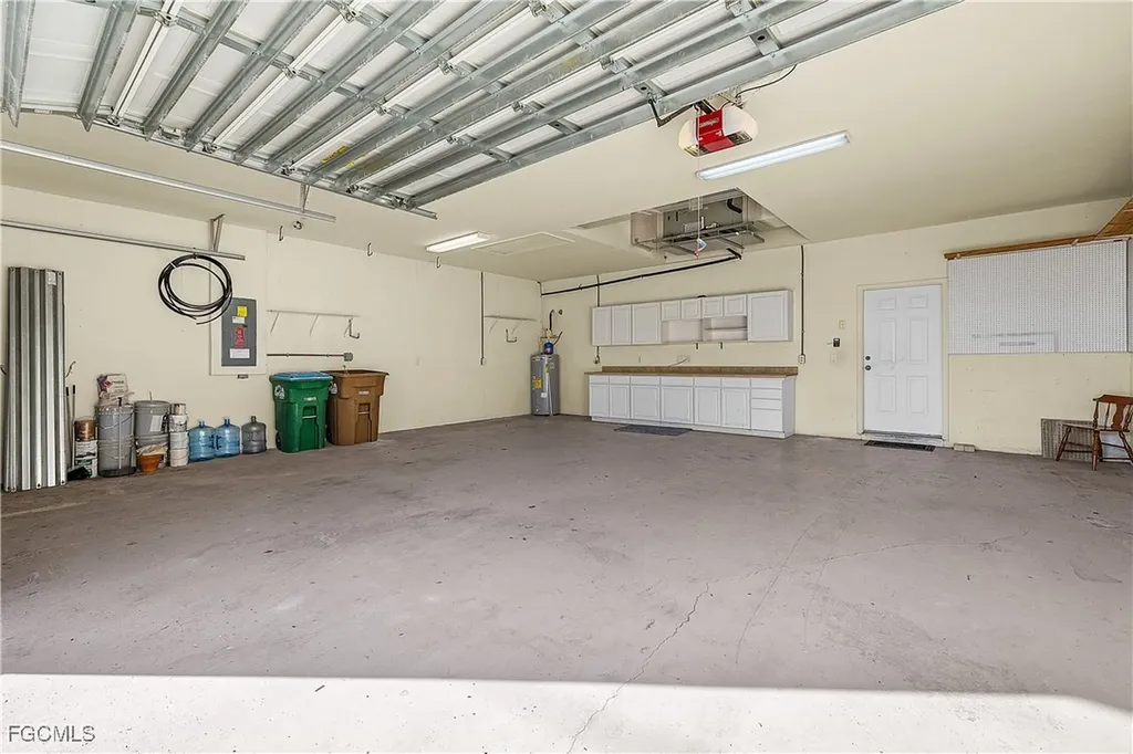 325 SE 21st Street Cape Coral FL 33990