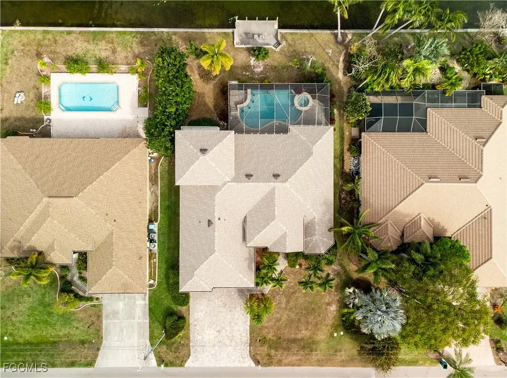 325 SE 21st Street Cape Coral FL 33990