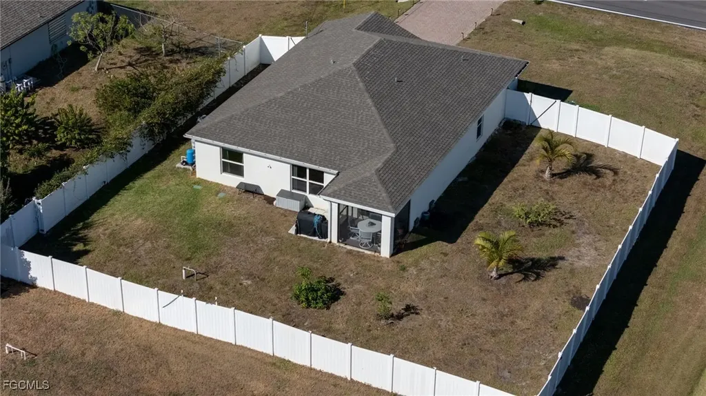 1728 S Gator Circle Cape Coral FL 33909