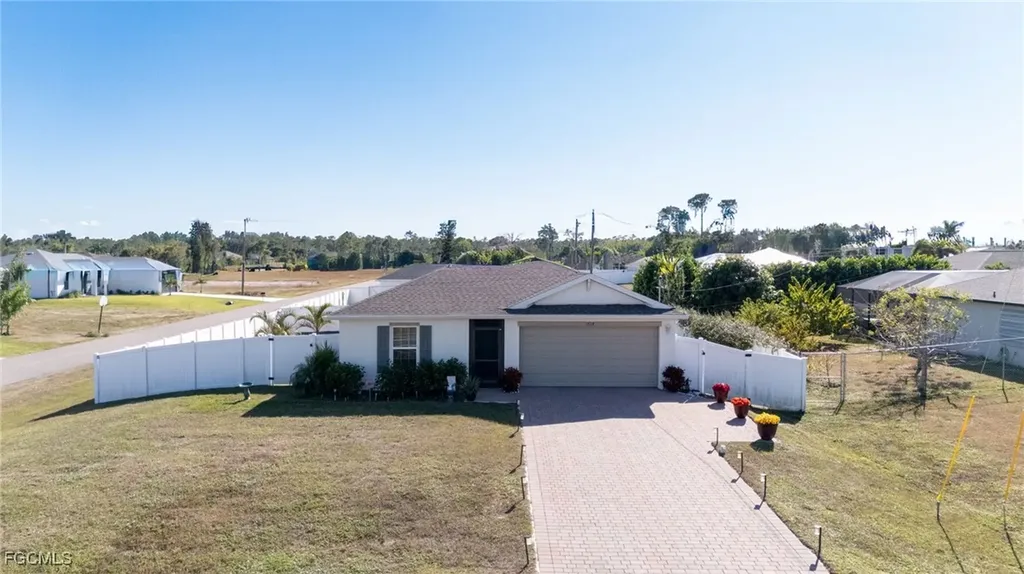 1728 S Gator Circle Cape Coral FL 33909