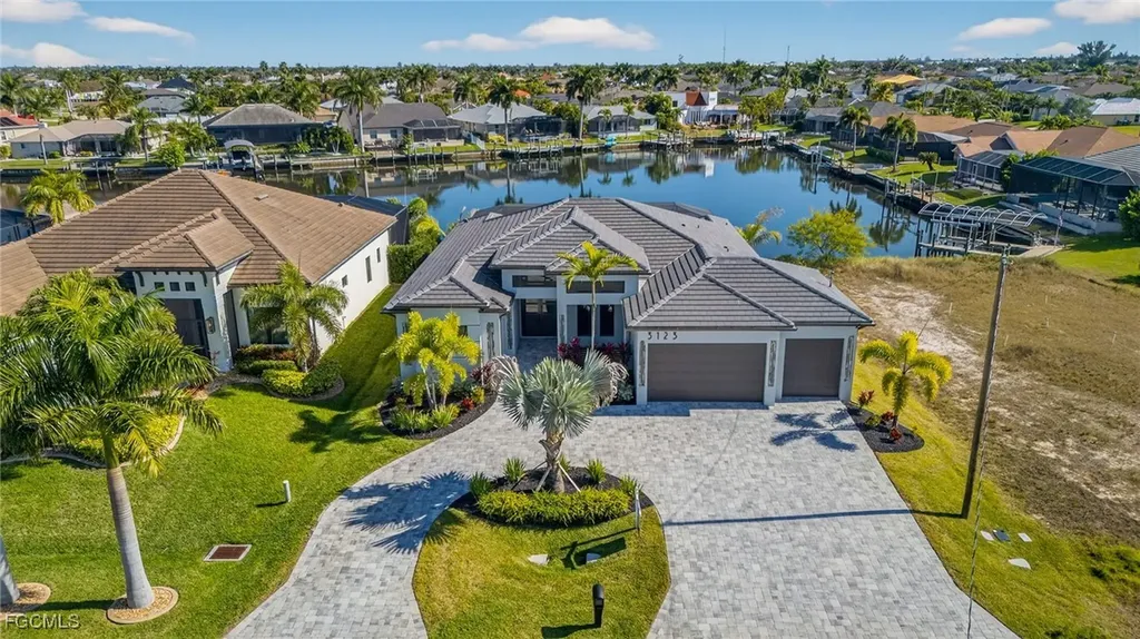 3123 SW 29th Avenue Cape Coral FL 33914