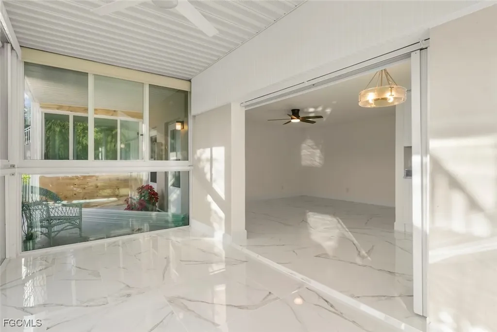 561 Periwinkle Way Sanibel FL 33957