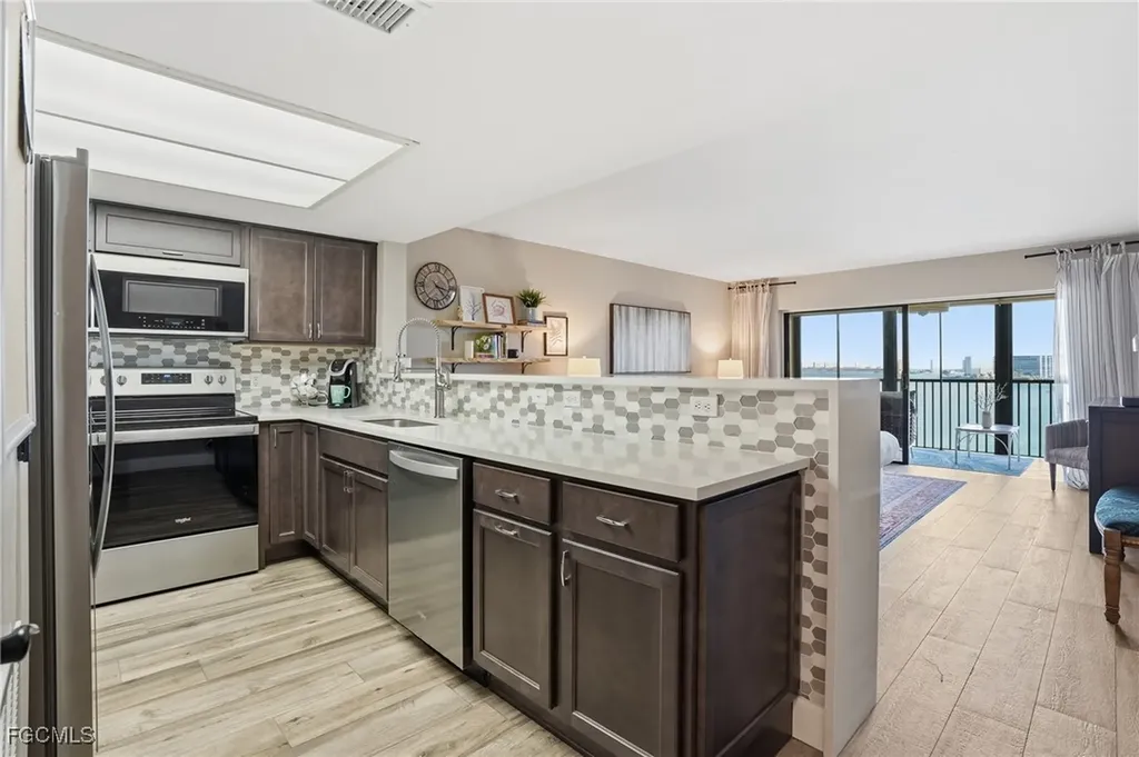 400 Lenell Road Fort Myers Beach FL 33931
